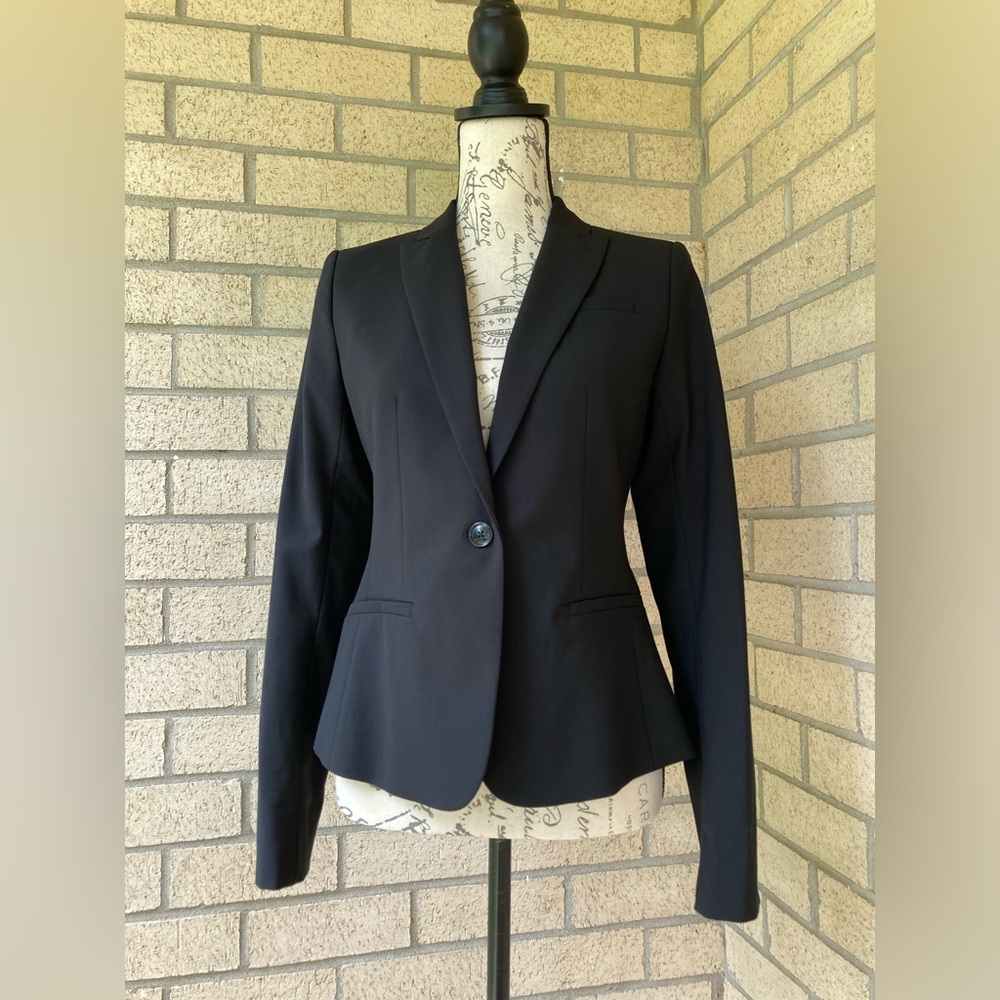 Banana Republic Classic Fit Black Blazer Italian Merino Wool Button Front